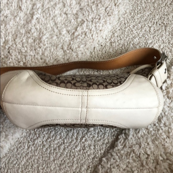 Coach white leather and monogram canvas hobo bag - Picture 3 of 6